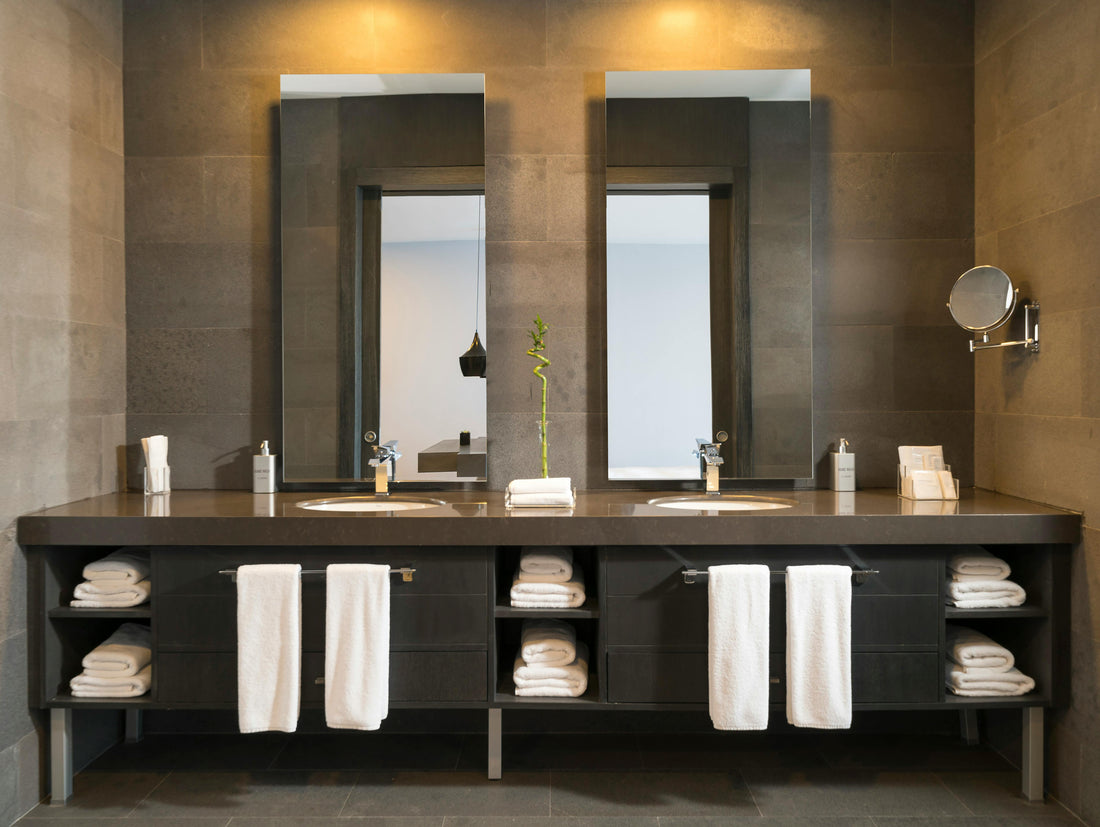 Framed vs. Frameless Bathroom Mirrors: A Complete Guide to Choosing the Perfect Mirror for Australian Homes