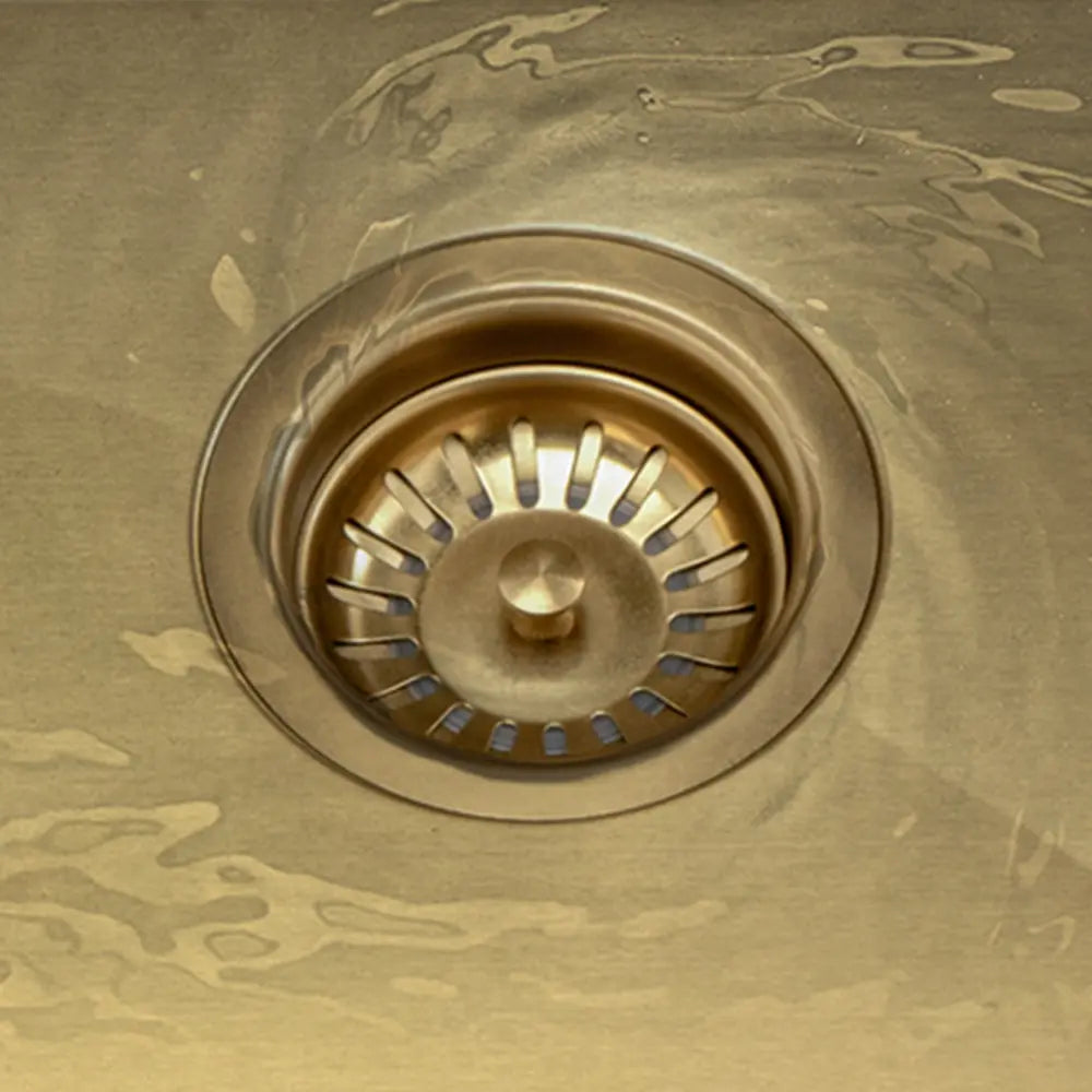 Close-up of Sima-X single bowl sink strainer in water