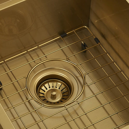 Sima-X kitchen sink with drying rack in use